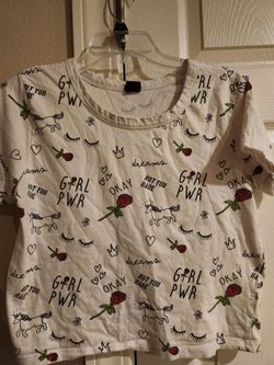 Womens White graphic crop Tshirt