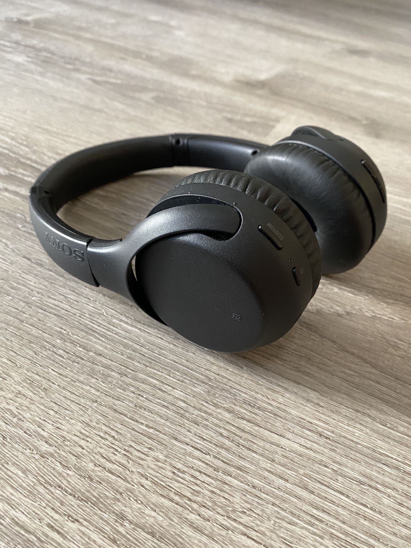 Sony Wireless Stereo On-Ear Headphones WH-XB700