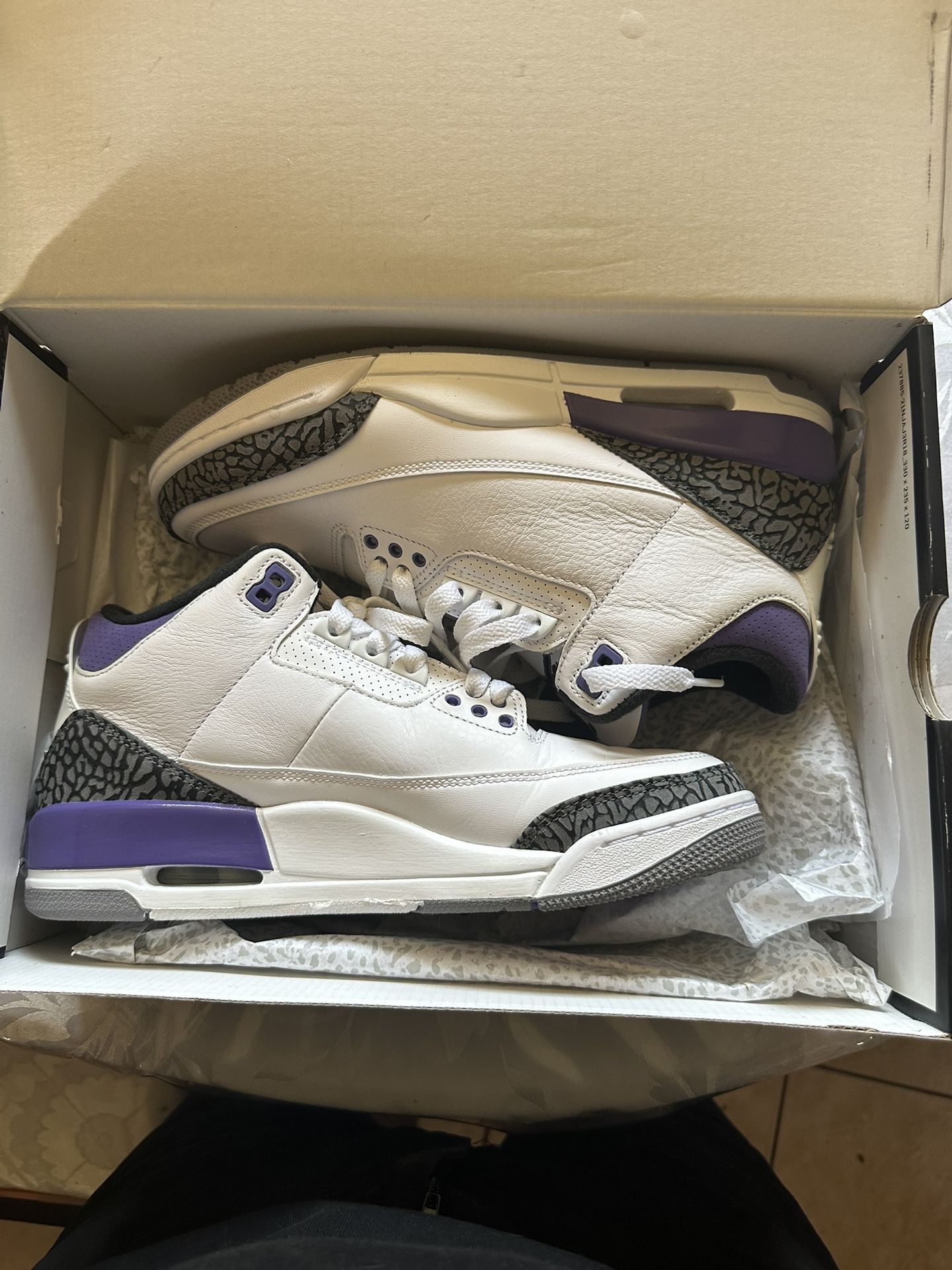 Air Jordan 3 Retro Size 8 1/2