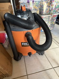 Like New 16Gal vacuum 5Hp With 20ft Hose