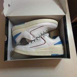 Air Jordan Two Retro Low Women’s Size 8 1/2
