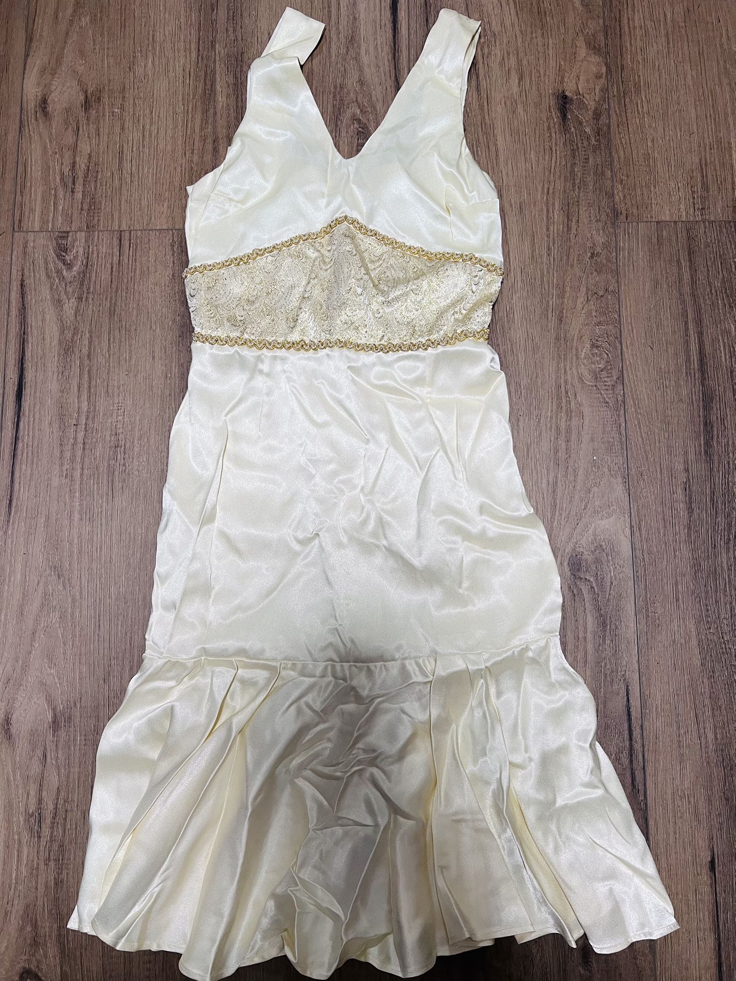 Cream and gold lace and satin dress glamour vintage dress Can Be For A costume. Size is medium