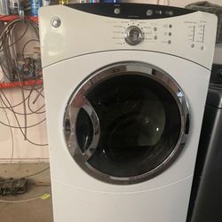 BEAUTIFUL GE WHITE FRONT LOAD ELECTRIC DRYER
