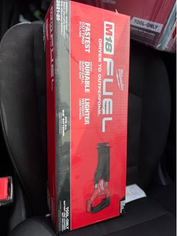 Milwaukee M18 Fuel Sawzall Reciprocating Saw