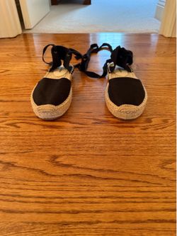 Soludos - Lauren Lace Up Espadrilles - Like New Condition - Only Worn Once - Size 7-7.5