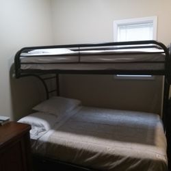 Bunk bed