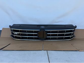 Volkswagen Passat 2016 2017 2018 front bumper grille grill parrilla original used OEM
