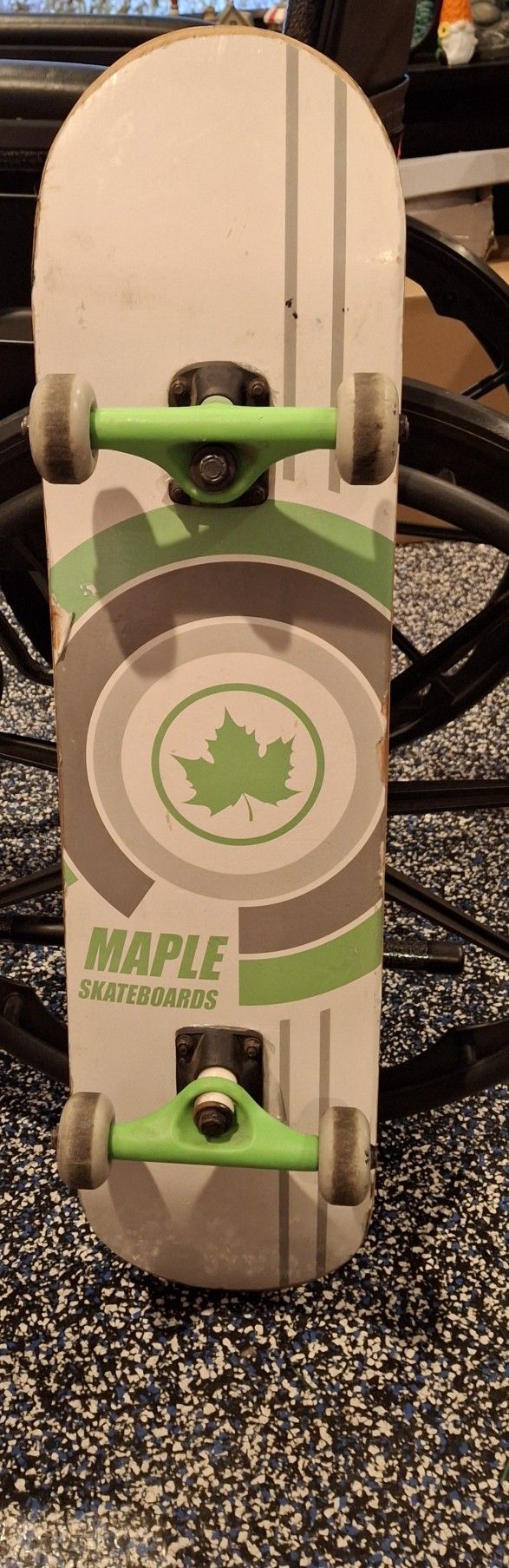 MAPLE SKATE BOARD  Make Offer