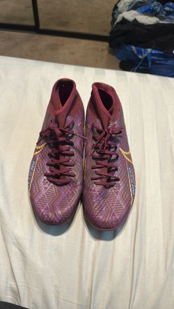 Nike - Mercurial Superfly 9 Academy KM TF 'Red Purple' size 9