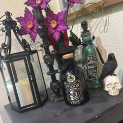 Halloween Decor