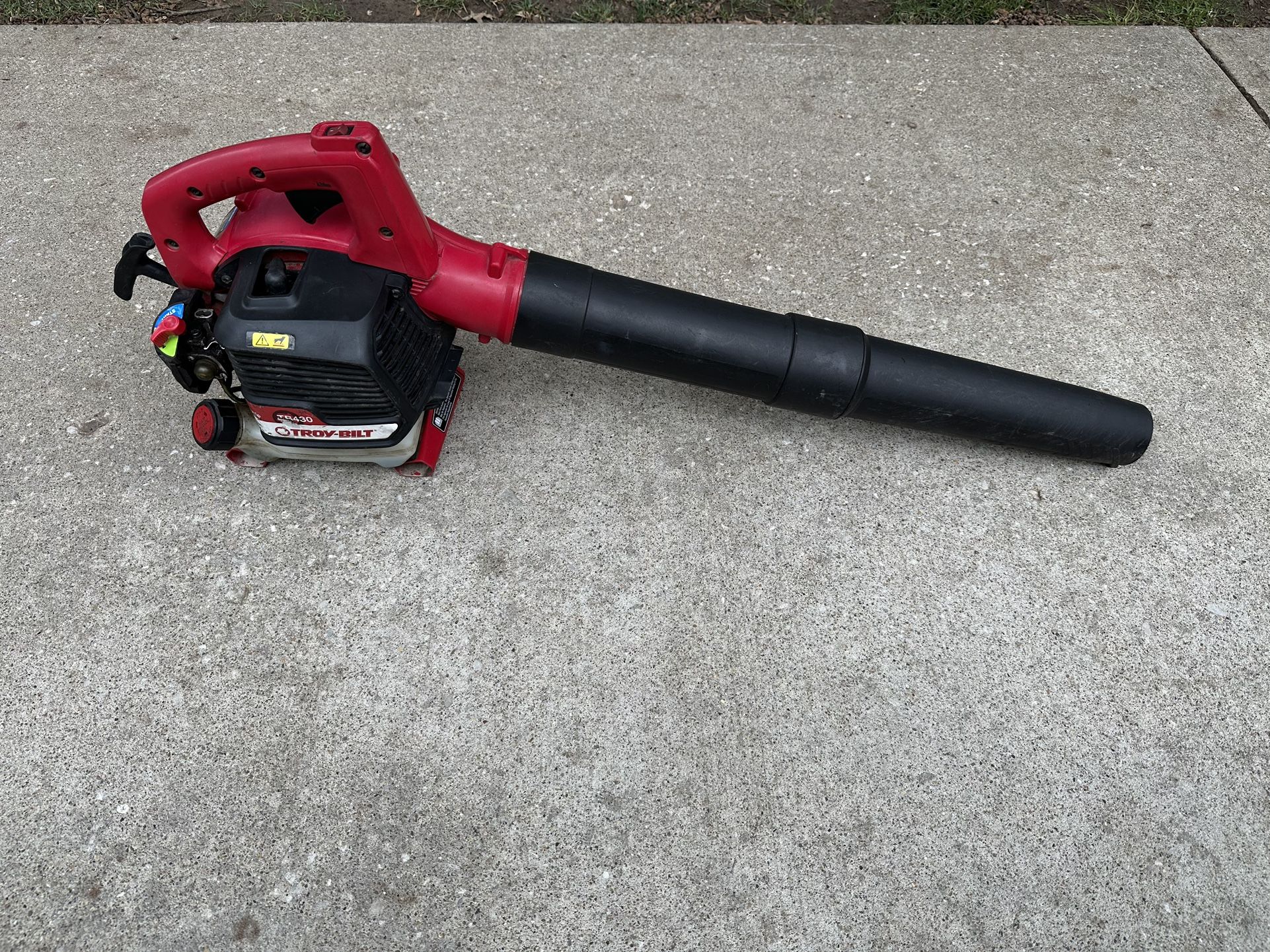 Troy-Bilt Gas Leaf Blower (TB430 Model )