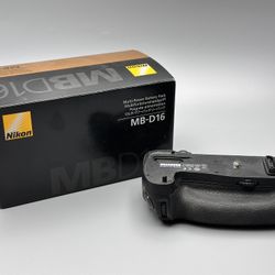 Nikon Multi-Power Battery Pack MB-D16