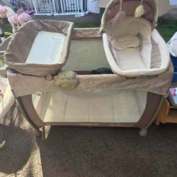  4-in-1 Pack-And-Play with Bassinet & Changing Table for Newborn