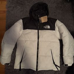 White TNF Puffer Size M