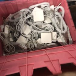 Mix MacBooks Unibody Chargers .