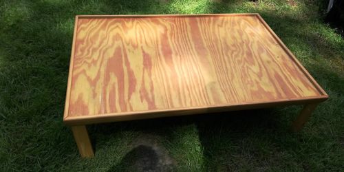 play/train table