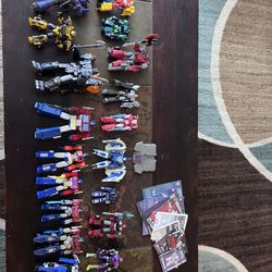 22 Transformers Figures – Modern, Instructions Included