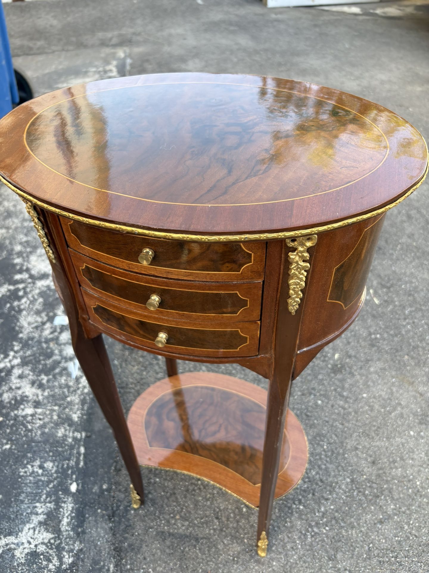 Side tables : crafted from beech wood, hand carved with intricate brass designs and inlaid flower patterns, are a testament to our luxury furniture