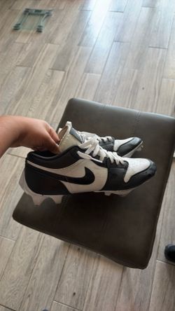 Jordan 1 low cleat size 11