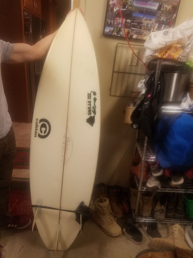 5’10” Surfboard short board