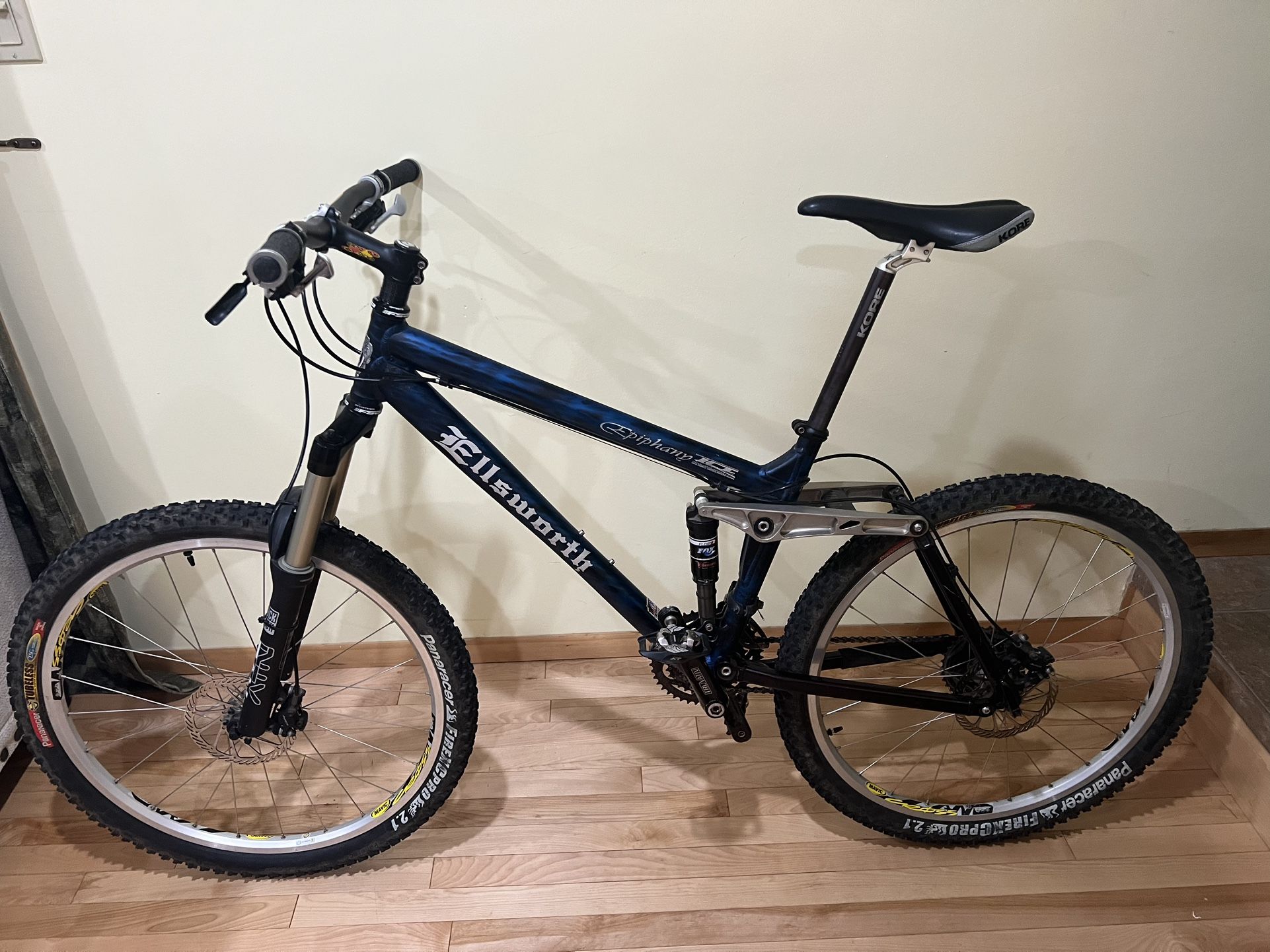 Rare American made Ellsworth Epiphany Mountain bike
