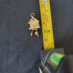 18k (750) Real Gold Cuckoo CLOCK CHARMS, Weigh 3gr. Price Firm