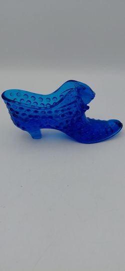 Beautiful Vintage Fenton Hobnail Cat Head Slipper