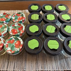 18 Ball 1/2 pint jars w/lids