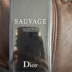 Dior Sauvage Eau de Parfum – 100 mL (Brand New Sealed)