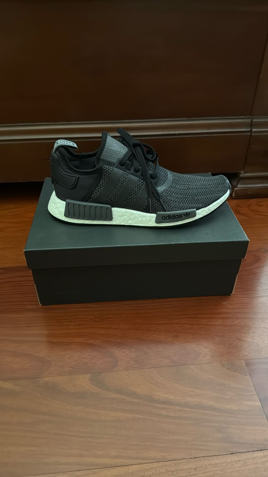 Adidas NMD_R1 sneakers