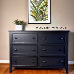 Black 6-drawer dresser