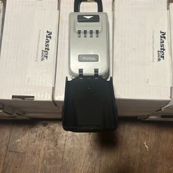 35 Pieces Master Lock Portable Lock Box 