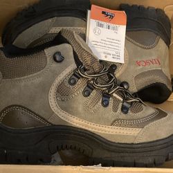 NEW Itasca Hiking Boots Size 7.5 Womens