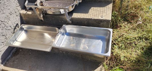 Incomplete stainless steal catering set
