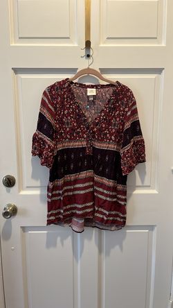Knox Rose - beautiful blouse could fit size large two extra large