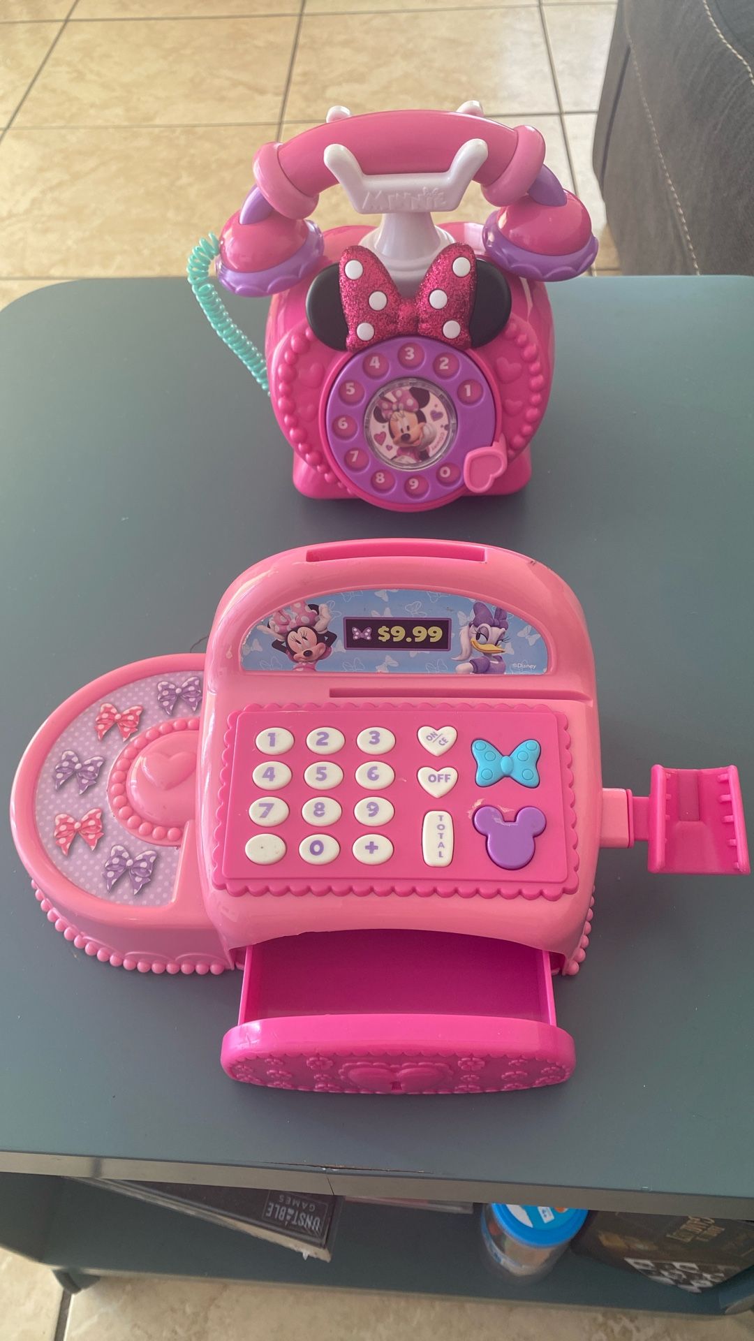 Minnie Mouse Phone & Cashier