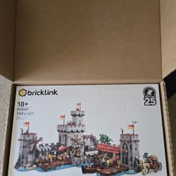 Lego Medieval Seaside Market (Brinklink)