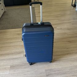 22x17 Suitcase Luggage 4 Wheels