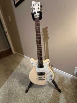 Volkswagen GarageMaster Electric Guitar by First Act 2007