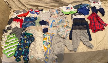 Boy’s baby clothes bundle size 0-3months