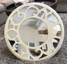 24” round decorative mirror