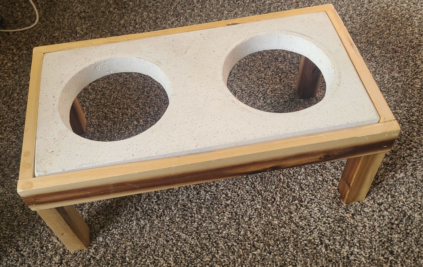 Dog Raised feeding Stand. (Wood And Ceramic)