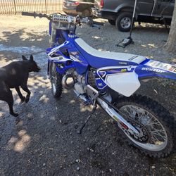 2000 Yz 250 Exelent Condition Currant Tags Pink  Slip