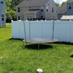 Low trampoline