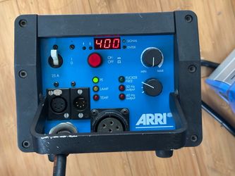 ARRI 575/1200 EB UNIVERSAL BALLAST for PARTS/REPAIR Broken Button