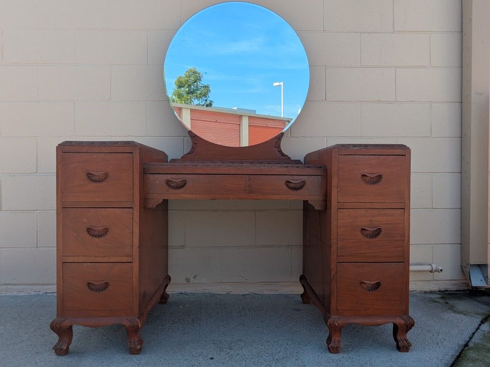 Vintage Desk Vanity