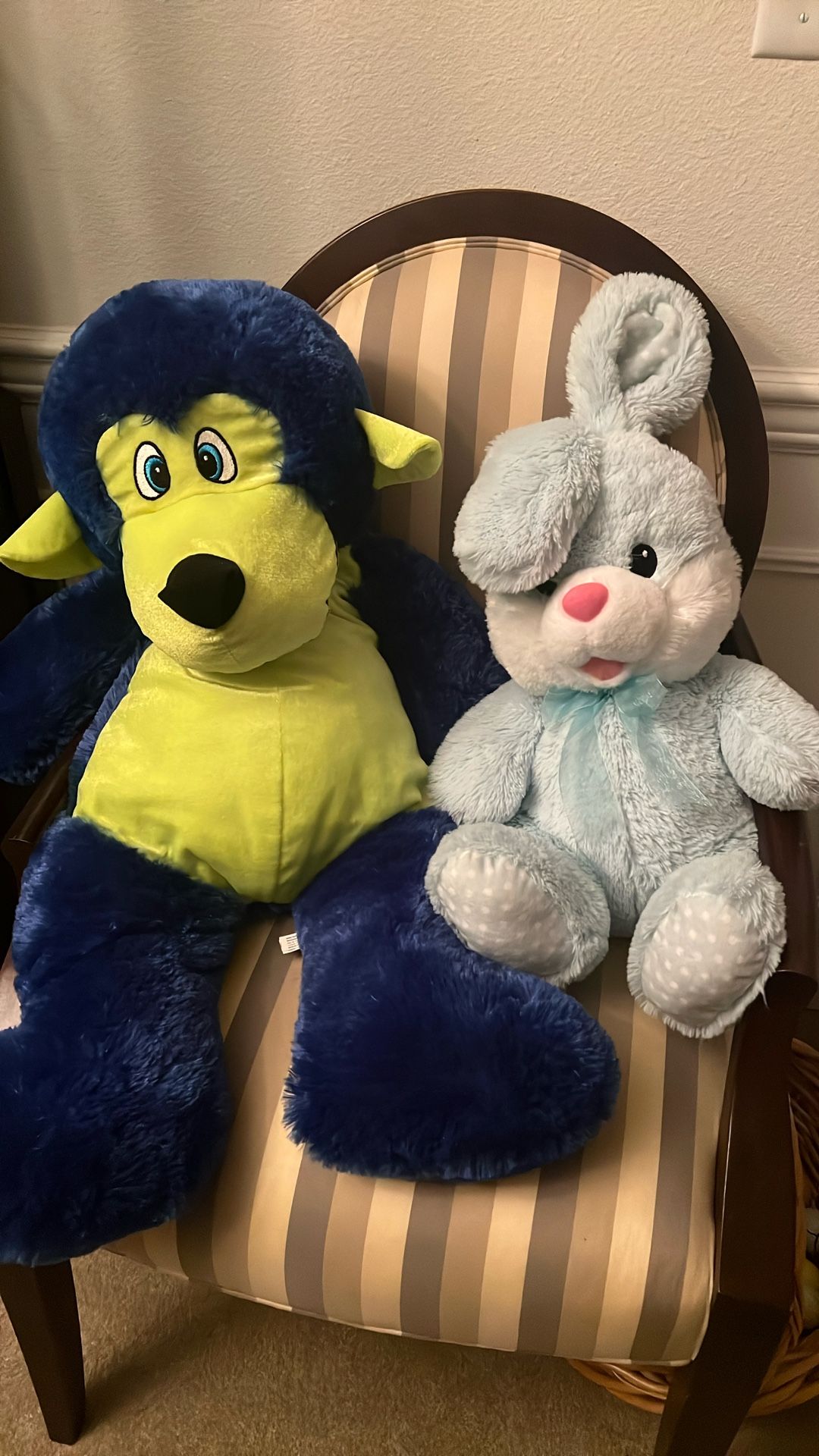 Stuffed Animals Large $5 For Both