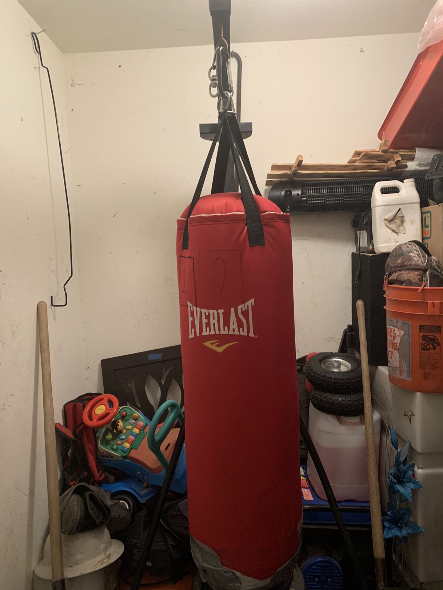 Boxing heavy bag & stand