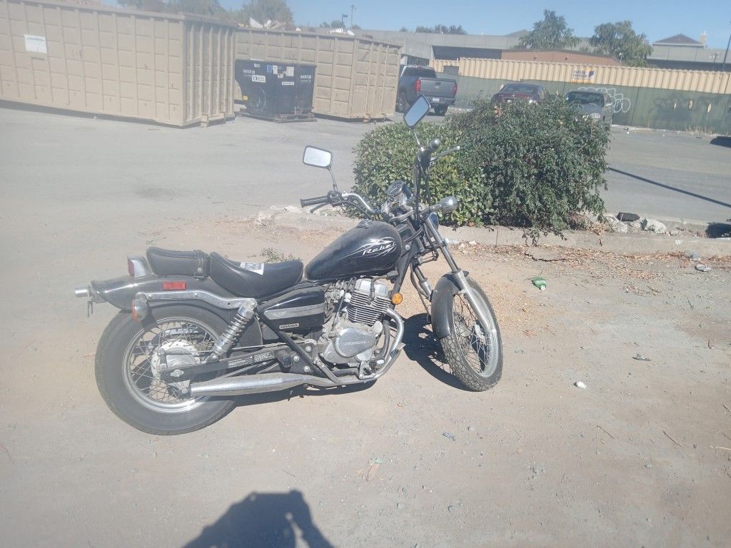 2000 Honda Rebel