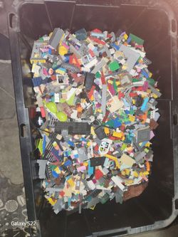 Large Lot of Mixed LEGO Bricks and Pieces